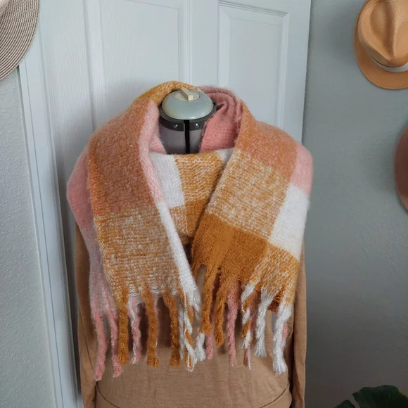 Plaid Scarf - Picture 1 of 5